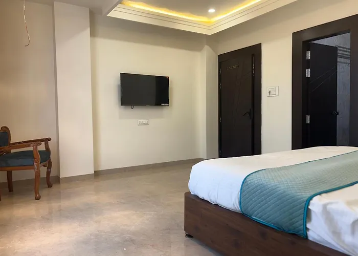 Hotel Ratan Palace