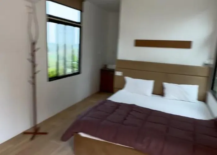 Tekri Farms And Retreat