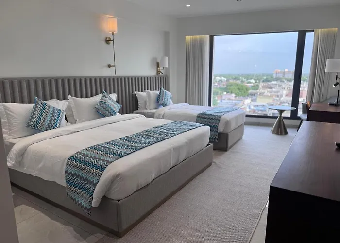 Hotel Veritas Grand