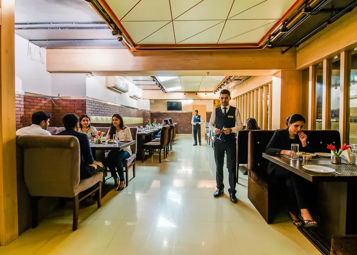 Fabhotel Palash Residency - Nr Ranchi Railway Station