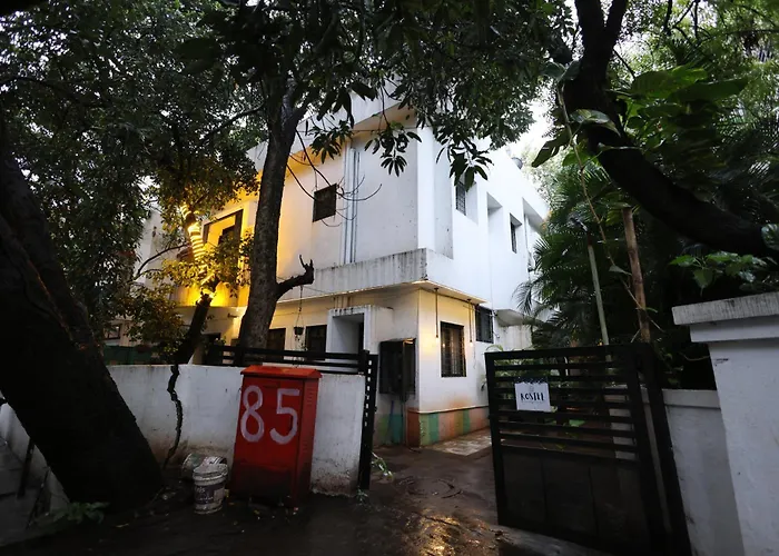 Rostel Backpackers Hostel Pune