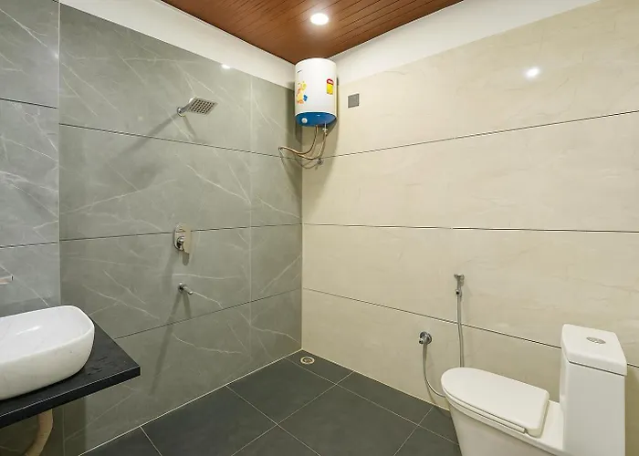 Home Escape Azure 3Bhk Bunglow Near Apollo Db City