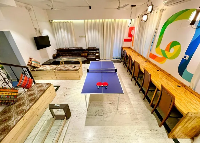 Hoshtel99 - Lux - Stay, Cowork And Cafe - Luxurious Twin Bungalow