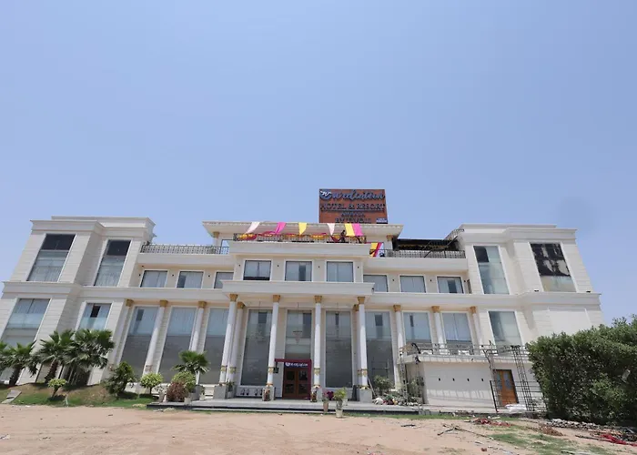 Palmdale Hotel & Resort Ambala
