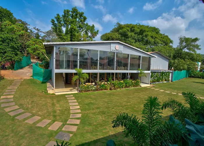 Raya Resorts