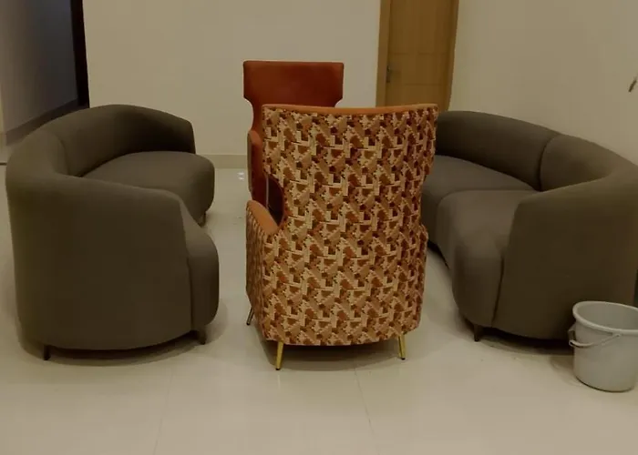 Shriji Hotel