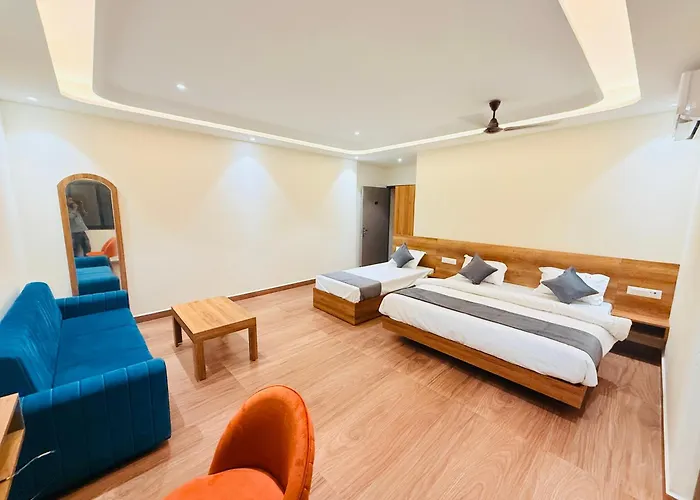 Hotel City Inn 2Min Walk To Gorakhnath Temple