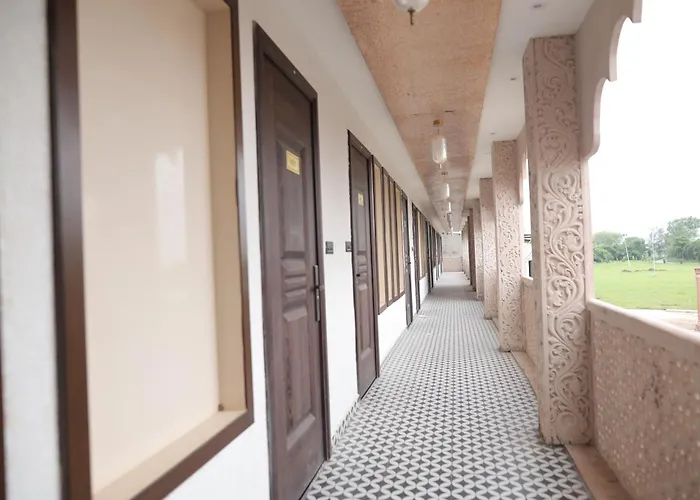 Shiv Resort & Palace