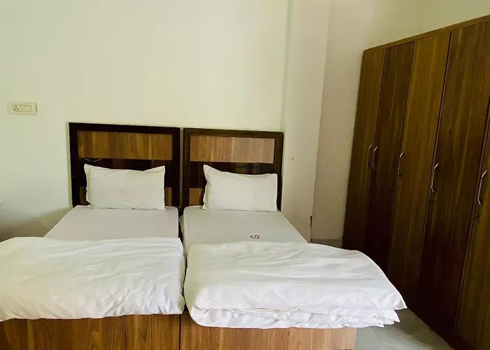 Hotel Geeta Garden Unnao