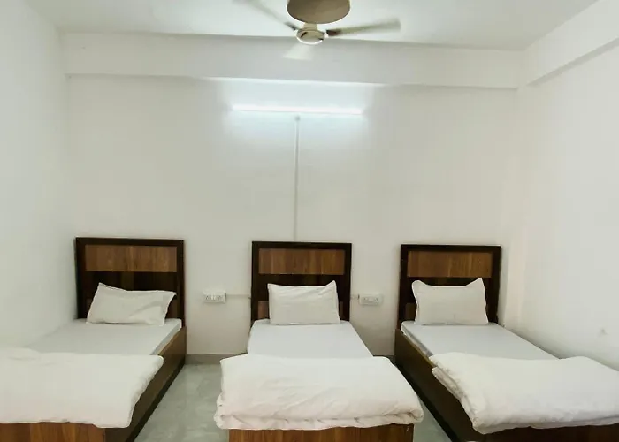 Hotel Geeta Garden Unnao