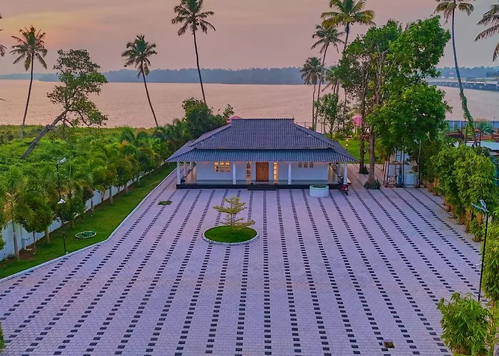 The White Lotus Ashtamudi By Voye Homes - Pet Friendly & Events Welcome