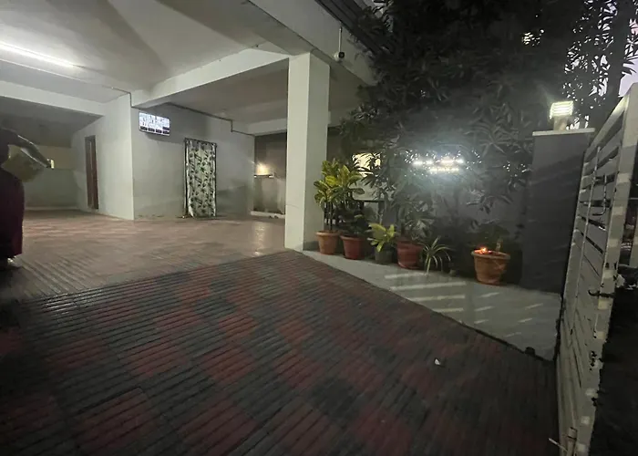 Premium 2 Bhk Walk To Iiit Microsoft Aig Dlf Gachibowli