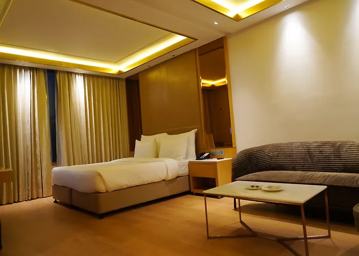 Nirvana Luxury Hotel L Ludhiana