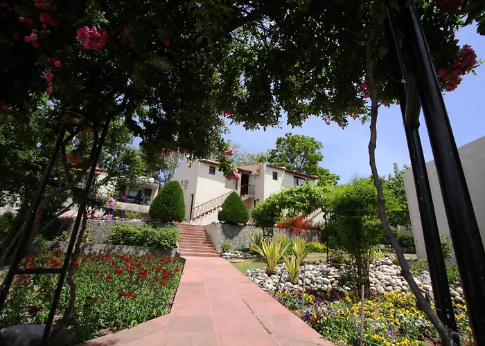 Country Inn Nature Resort Bhimtal