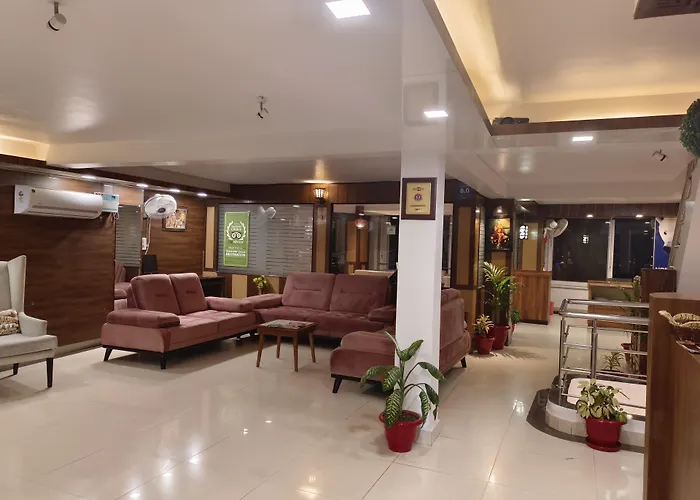 Hotel Ganesha Inn