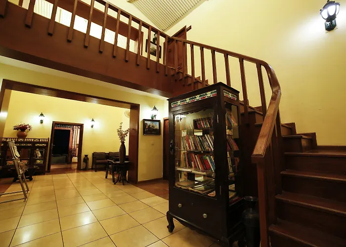 The Colonial Manek Manor By Sah
