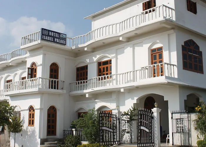 Hotel Isabel Palace
