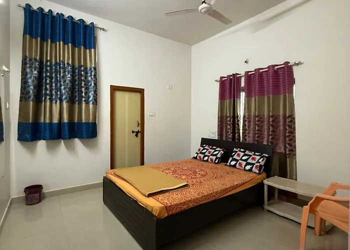 Pavana Guest House