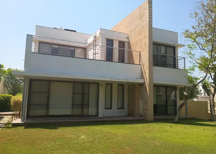 Bk'S Villa Golf - By The 7Th Hole
