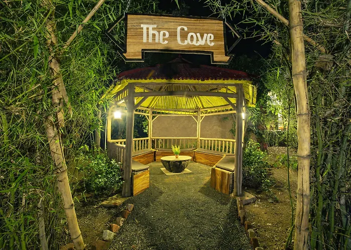 Lemon Tree Wildlife Resort, Bandhavgarh