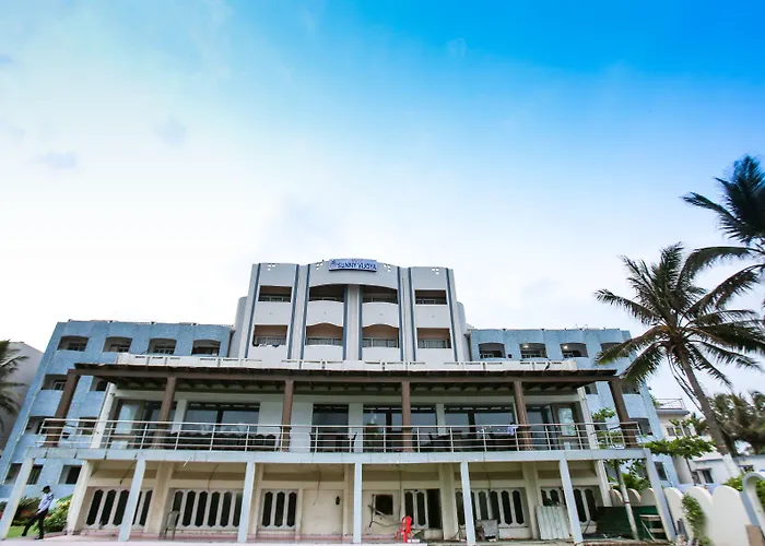Hotel V-I Sea View: Beachfront Wellness Retreat with Spa