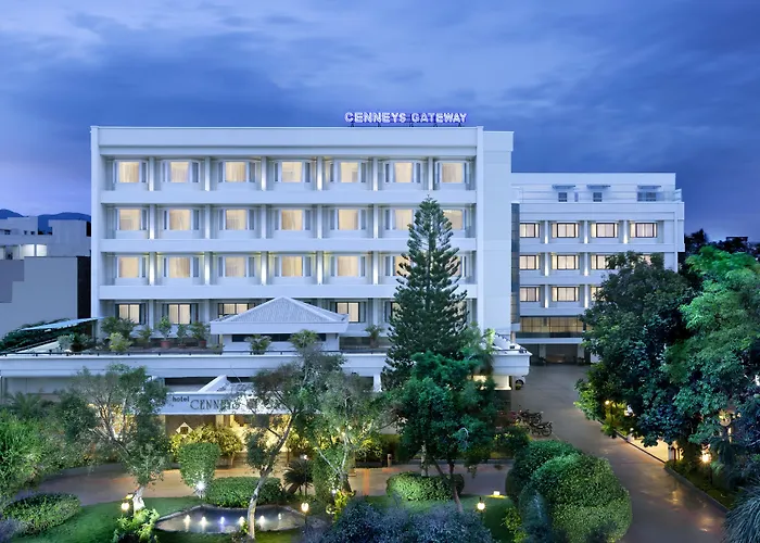 Cenneys Gateway - Pride Of Salem Hotel