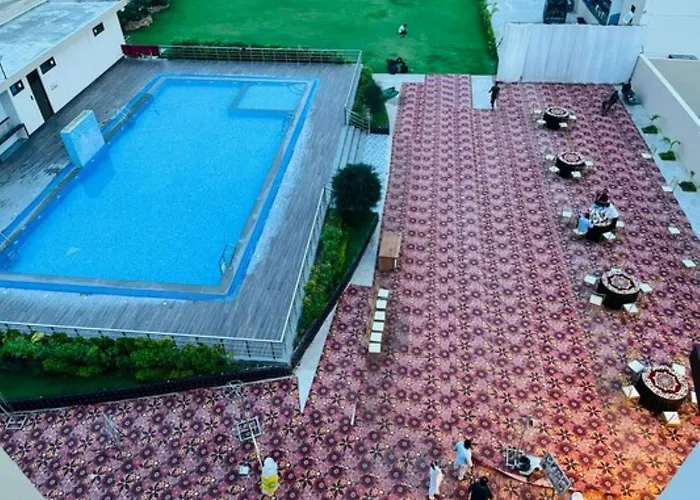 Divine Hotel And Resorts