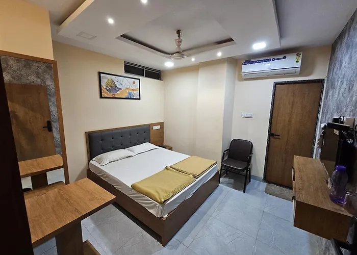 Hotel Paradise Inn