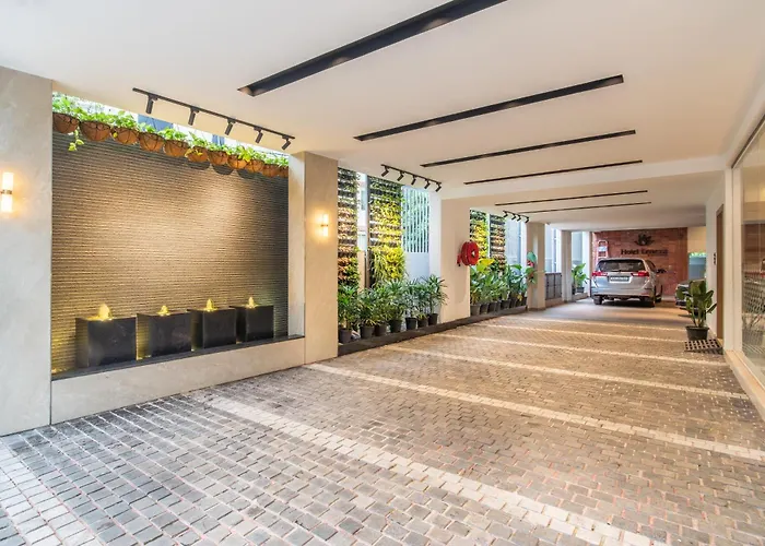 Hotel Lenexa By Bestinn Leisure