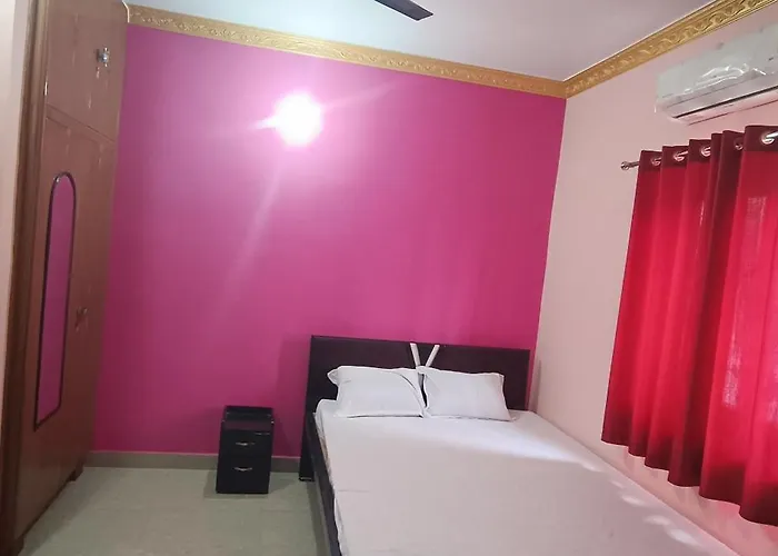Kr Hotel And Banquet Hall