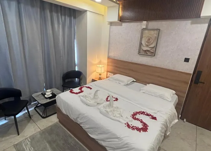 Reva Suites