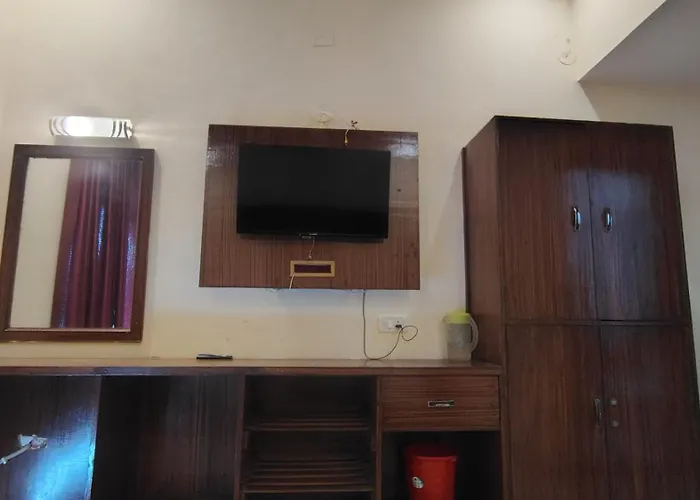 Hotel Pramod Palace