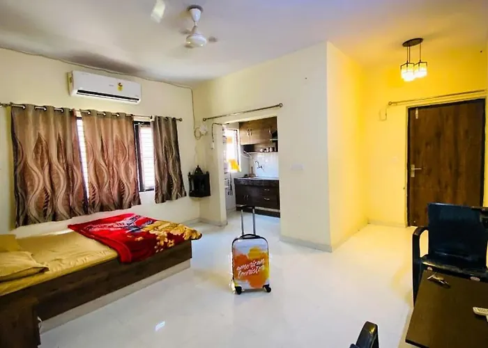 Luxurious Homestay In Brijdham