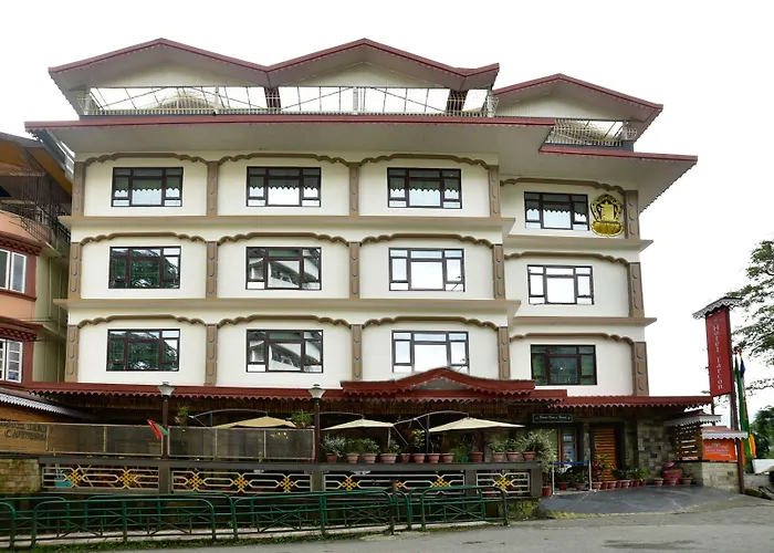 Treebo Tryst Hotel Tarcon