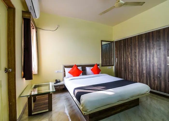 Hotel O By Oyo Dwarka Lodge