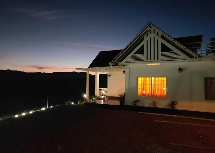 White Stone Vagamon Hilltop Cottage By Voye Homes , Private Villa With Scenic Mountain Views