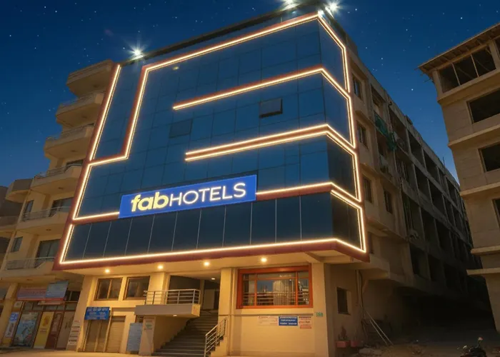 Fabhotel The Golf Inn Noida
