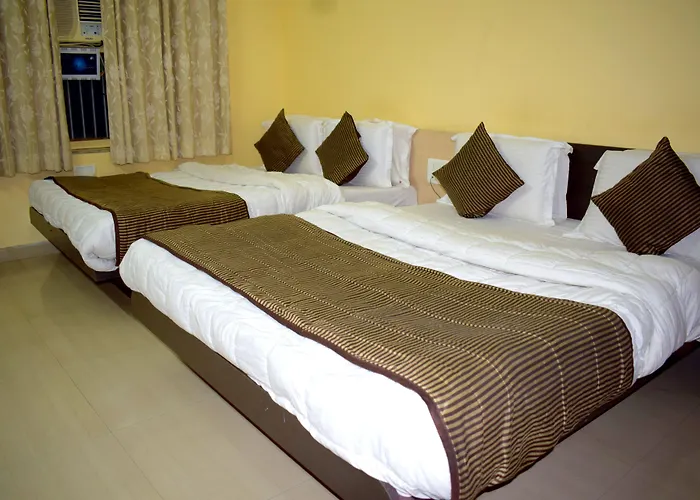 Hotel Ashapura Palace