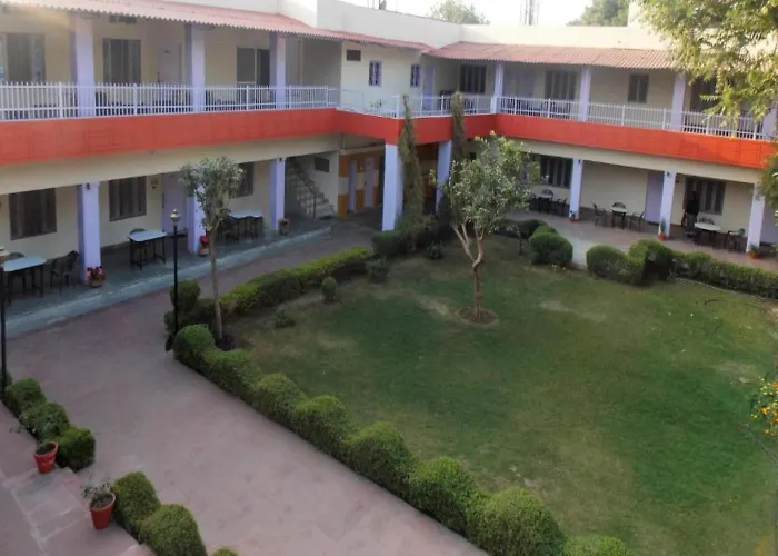 Hotel Goverdhan Tourist Complex