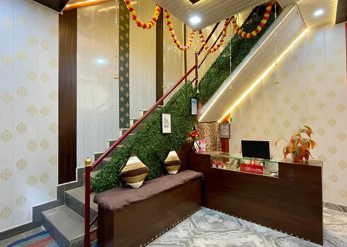 Hotel Shivayy Majestic - Bhu Sundarpur Road 3Km From Kashi Vishwanath Temple