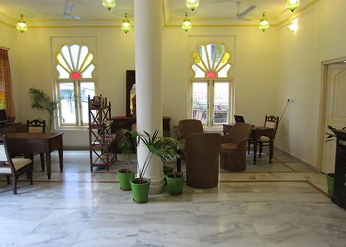 Hotel Pratap Bhawan