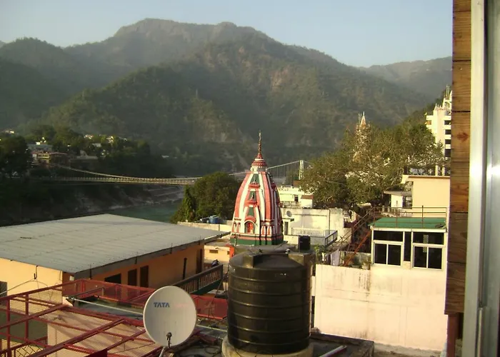 Bluestays Hostel