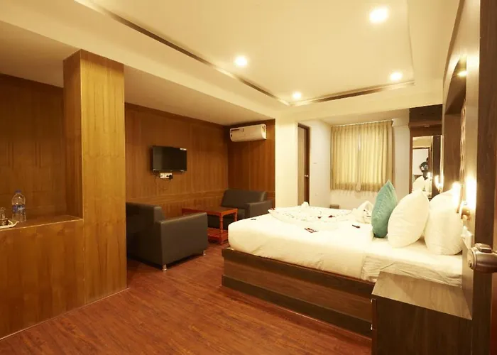 Hotel Ramtel Inn