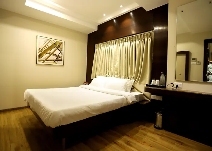 Hotel Grand Girdhar