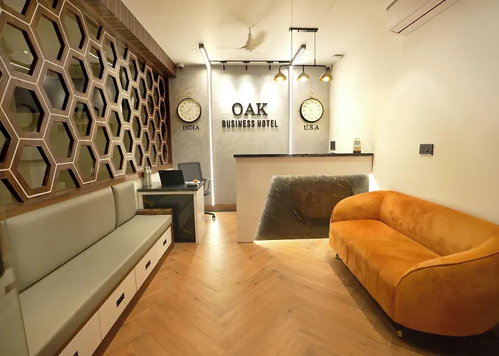 Oak Business Hotel