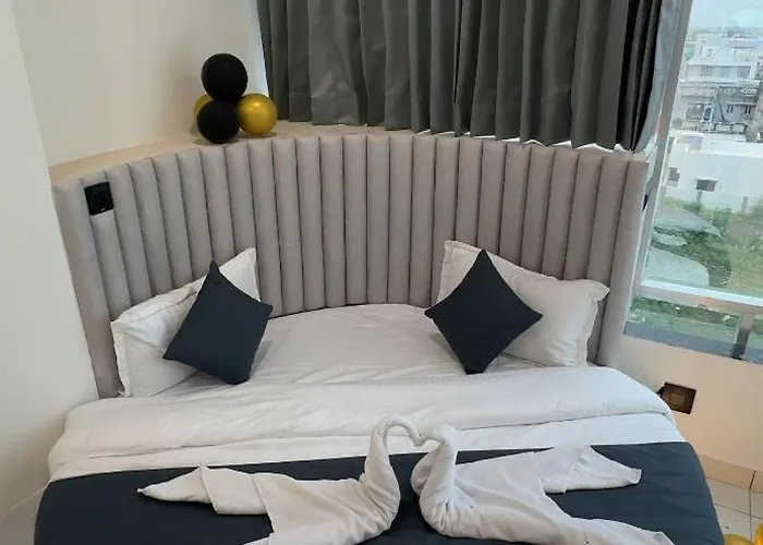 Hotel Sky Gold
