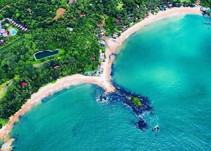 Flora Inn Gokarna