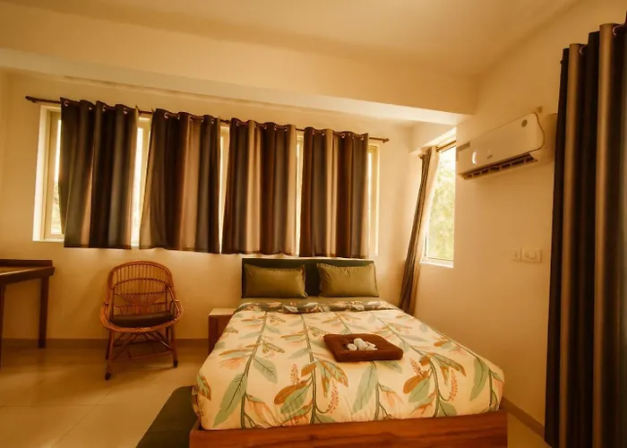 Hotel Amore Mio Morjim - Beachfront Hotel On Morjim Beach