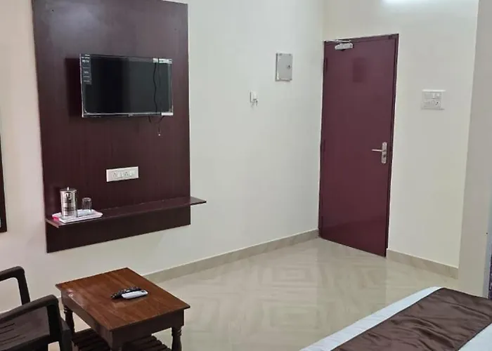 Hotel Amr Residency