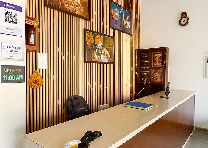 Hotel Guru Kripa Inn, Kamta Nath Mandir, Chitrakoot
